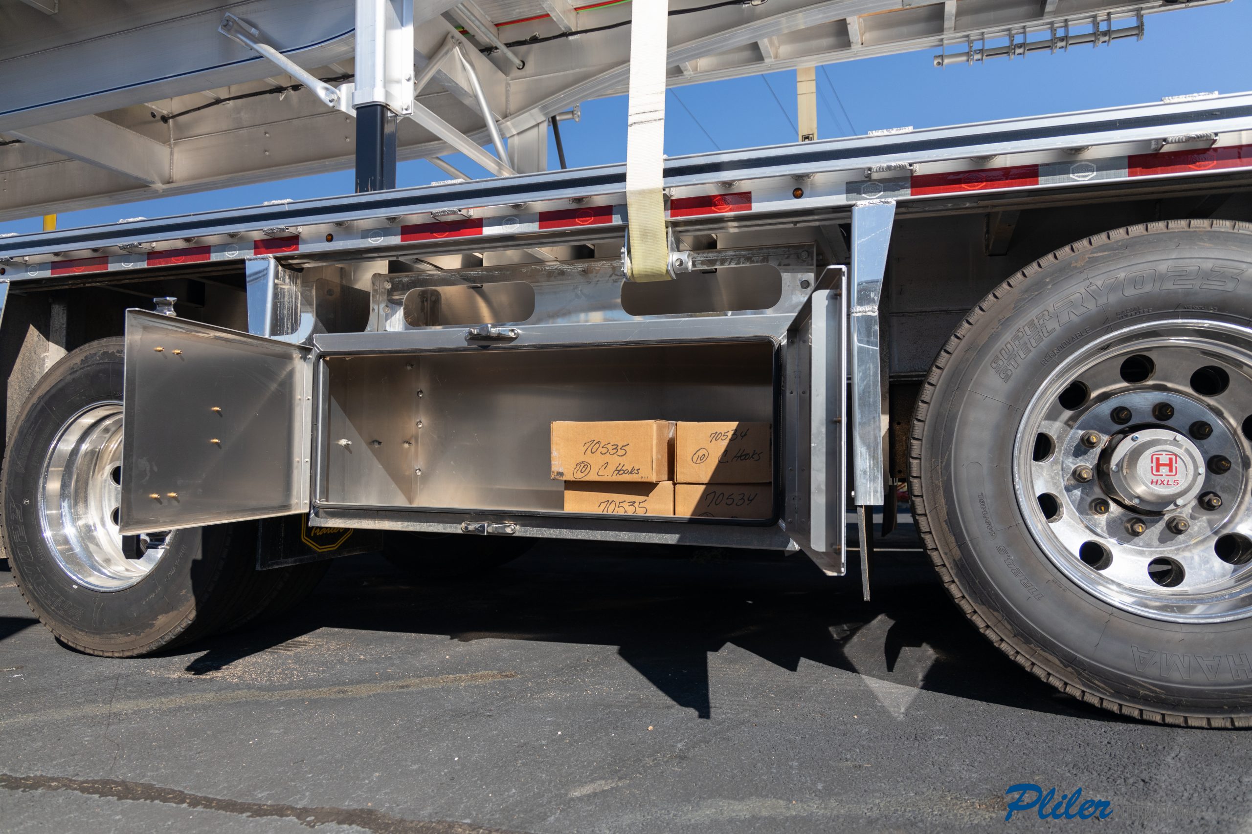 2025 MAC TRAILER FLATBED | SH073555 - image 5 of 6