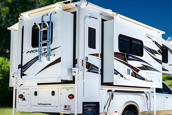Cabover-camper