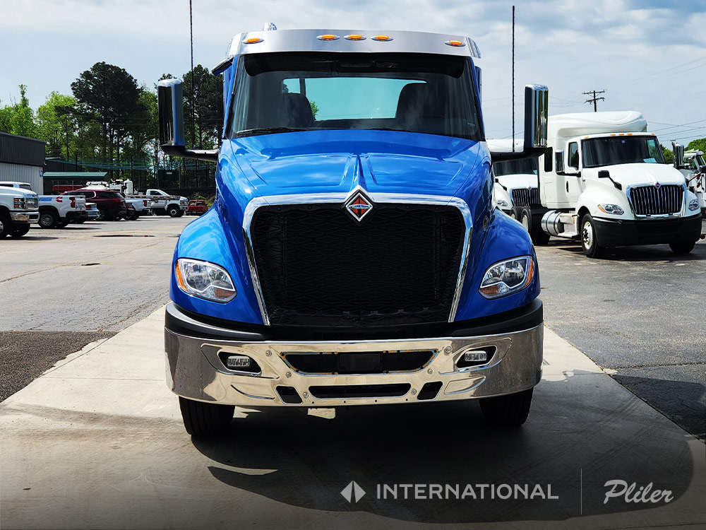 2025 INTERNATIONAL LT S13 | SN298843 - image 2 of 6