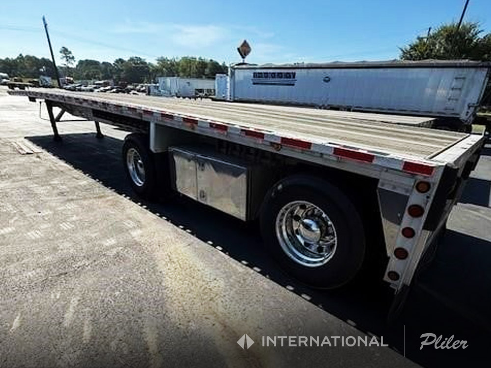 2010 REITNOUER 48' Flatbed Trailer | AR023327 - image 1 of 5