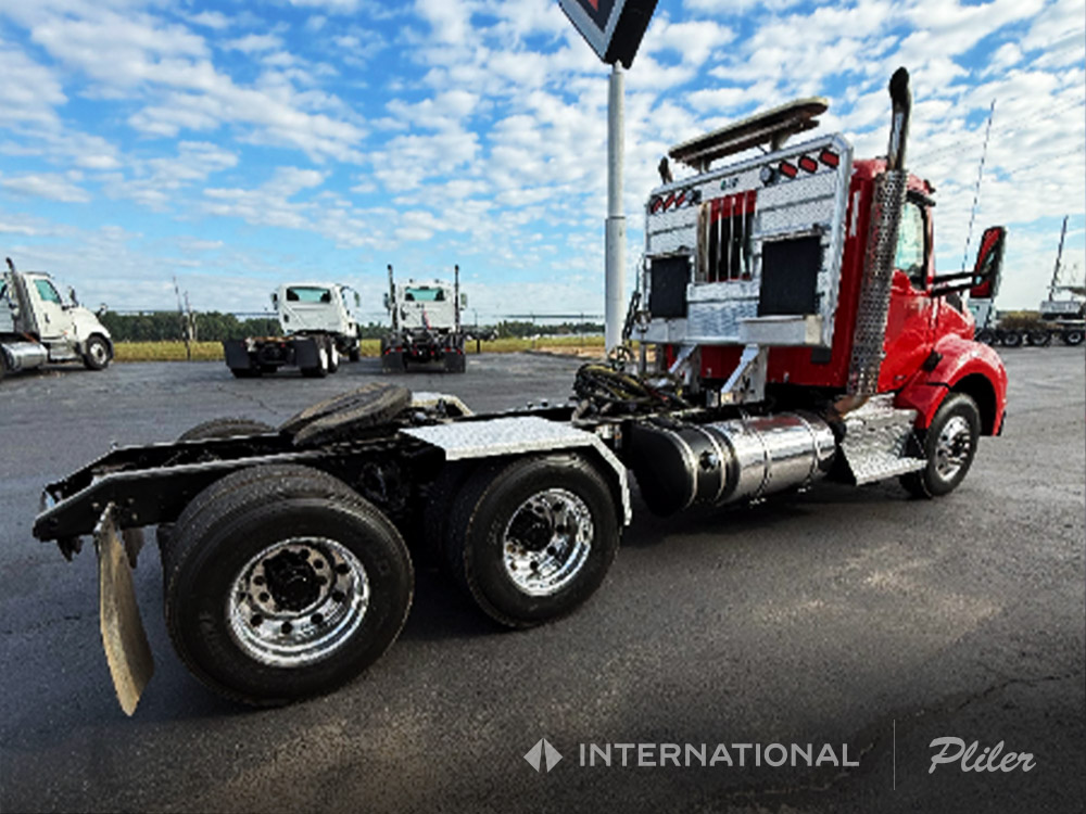 2018 KENWORTH T880 | JJ213711 2018 KENWORTH T880 | JJ213711 - image 2 of 6