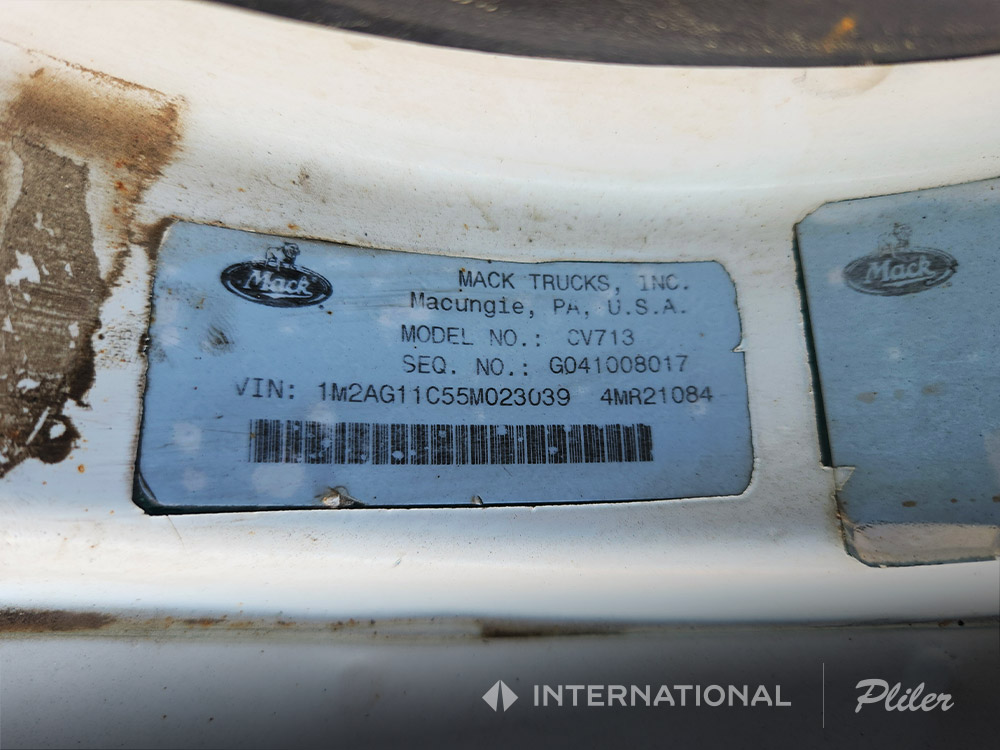 2005-MACK-CV713-(M023039)-10 2005-MACK-CV713-(M023039)-10