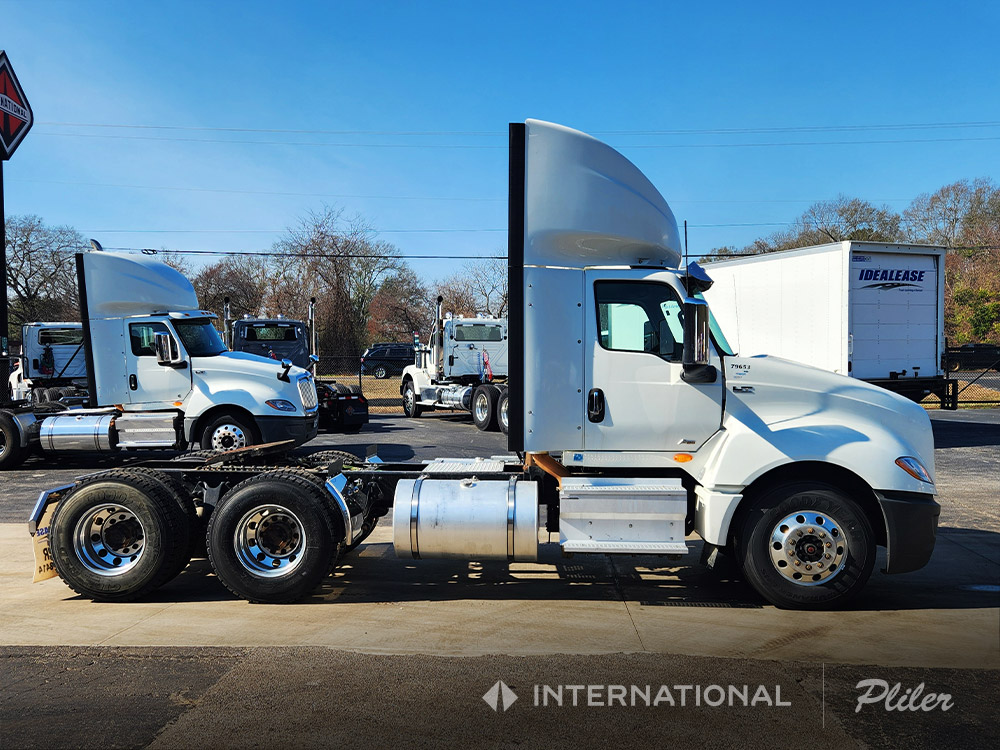 2019 INTERNATIONAL LT | KL179068 2019 INTERNATIONAL LT | KL179068 - image 4 of 6