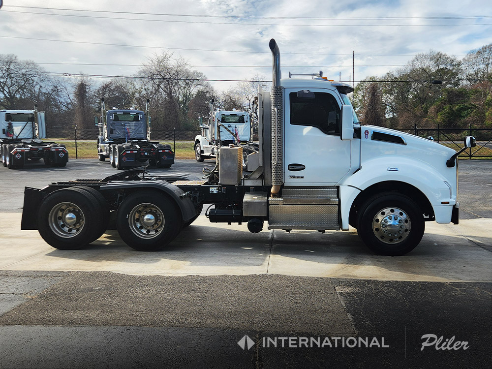 2023 KENWORTH T880 | PF266353 2023 KENWORTH T880 | PF266353 - image 4 of 6