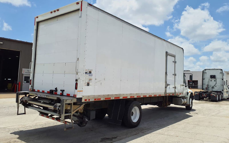 International (Navistar) DuraStar (4300) International (Navistar) DuraStar (4300) - image 4 of 4