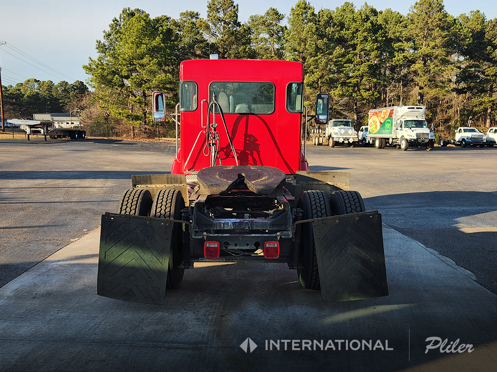 2013 KENWORTH T370 - DAY CAB (RED) | DM340123 2013 KENWORTH T370 - DAY CAB (RED) | DM340123 - image 6 of 6