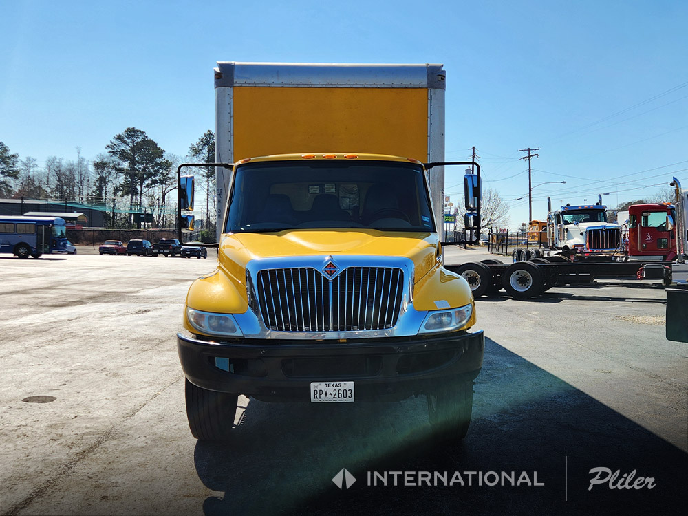 2018 INTERNATIONAL DURASTAR 4300 Box Truck | JH468026 2018 INTERNATIONAL DURASTAR 4300 Box Truck | JH468026 - image 2 of 6