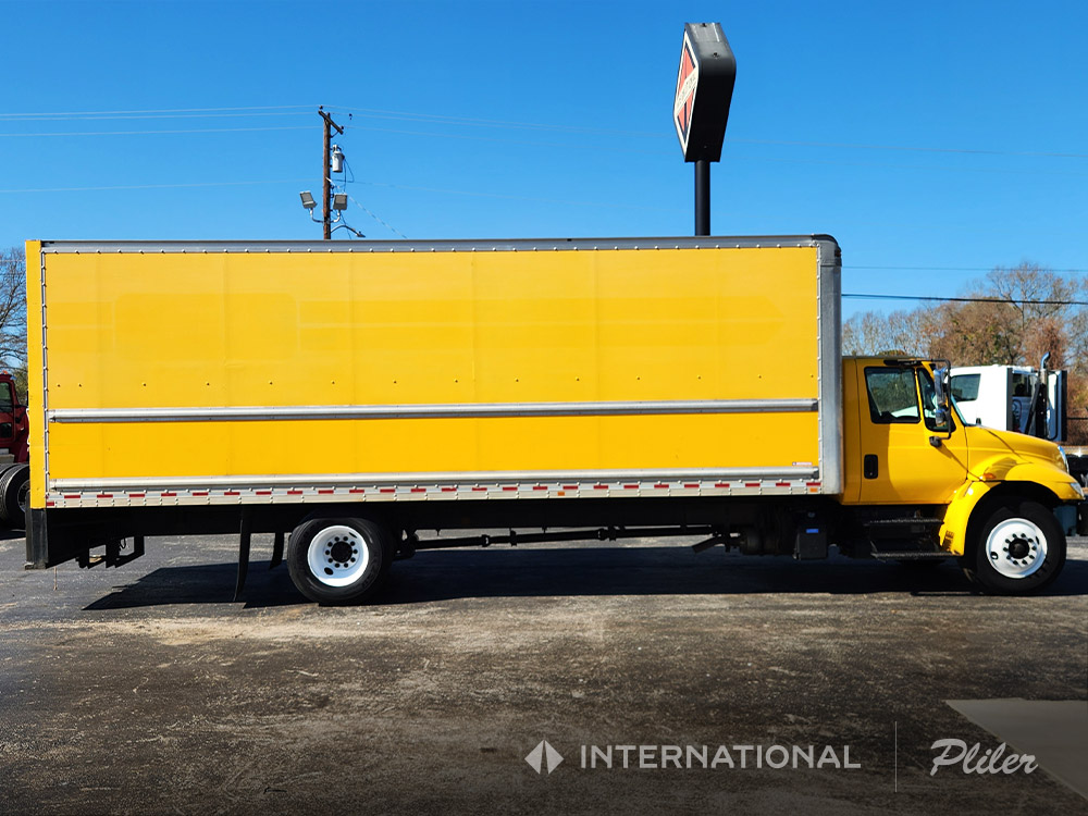 2018 INTERNATIONAL DURASTAR 4300 Box Truck | JH468026 2018 INTERNATIONAL DURASTAR 4300 Box Truck | JH468026 - image 4 of 6