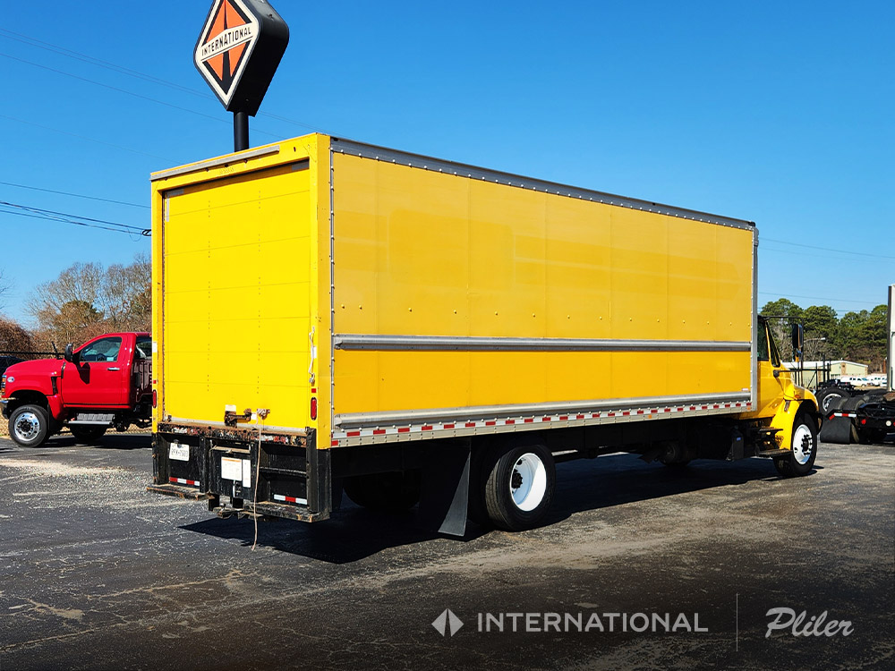 2018 INTERNATIONAL DURASTAR 4300 Box Truck | JH468026 2018 INTERNATIONAL DURASTAR 4300 Box Truck | JH468026 - image 5 of 6