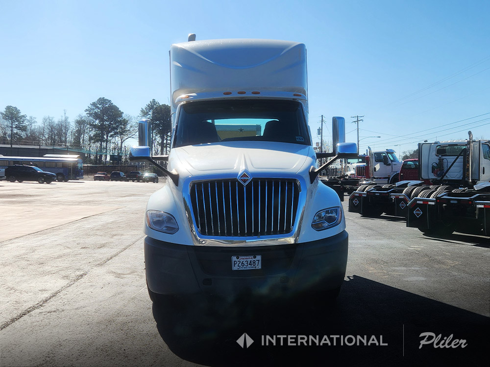2018 INTERNATIONAL LT | JN480661 2018 INTERNATIONAL LT | JN480661 - image 2 of 6