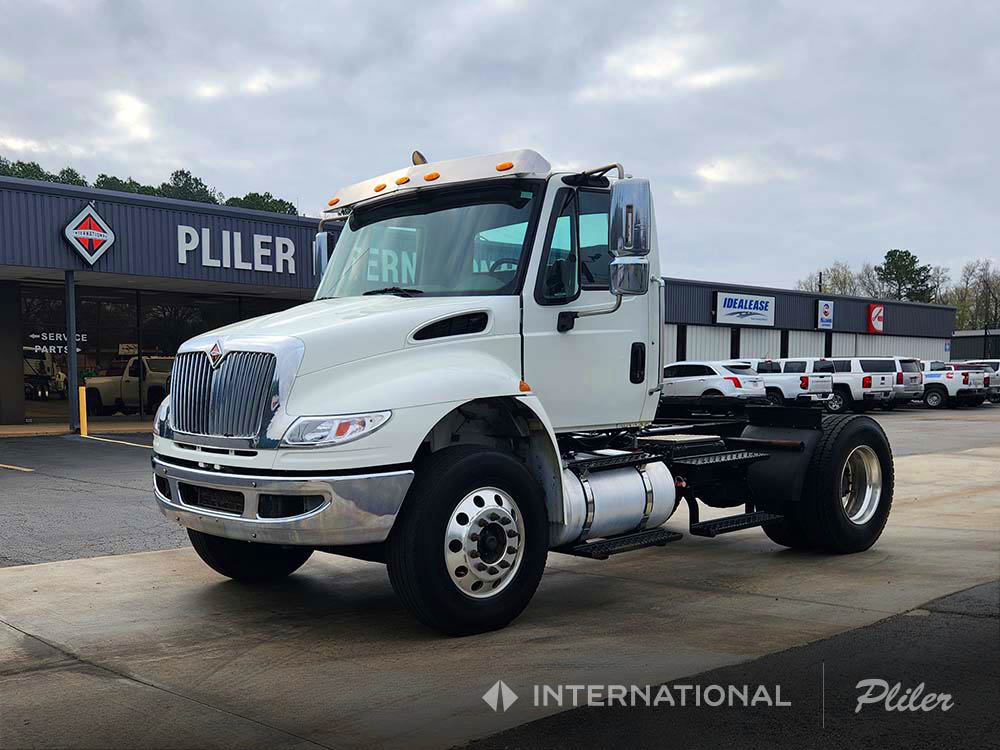 2015 INTERNATIONAL DURASTAR 4400 | FL553878 2015 INTERNATIONAL DURASTAR 4400 | FL553878 - image 1 of 6