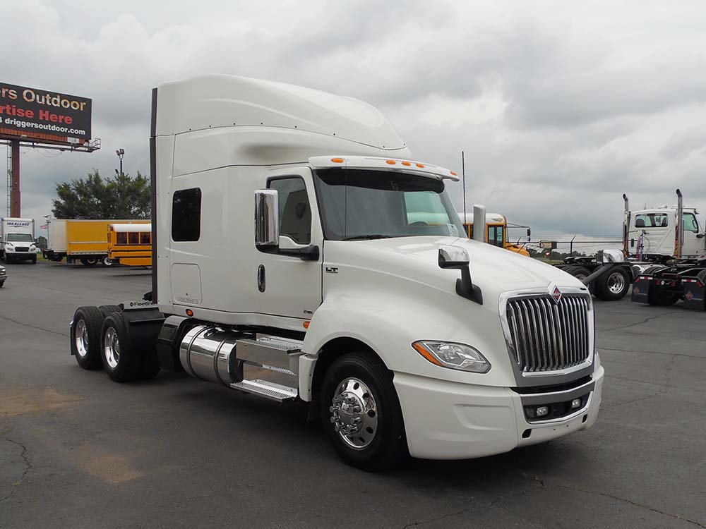 2020 INTERNATIONAL LT Sleeper | LN868773 2020 INTERNATIONAL LT Sleeper | LN868773 - image 1 of 6