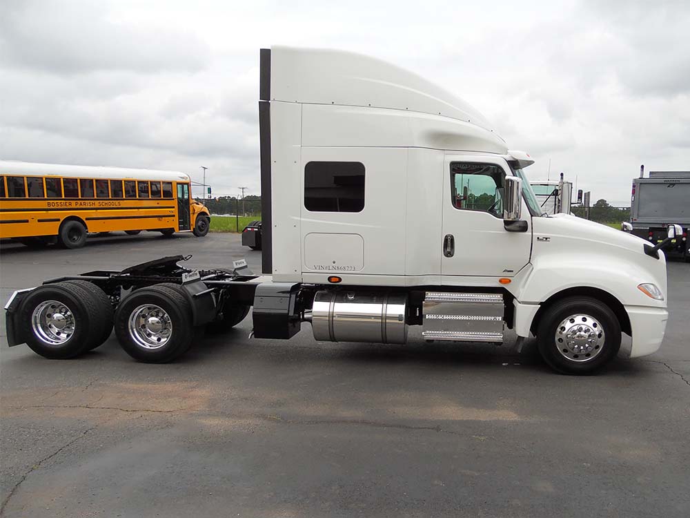 2020 INTERNATIONAL LT Sleeper | LN868773 2020 INTERNATIONAL LT Sleeper | LN868773 - image 3 of 6