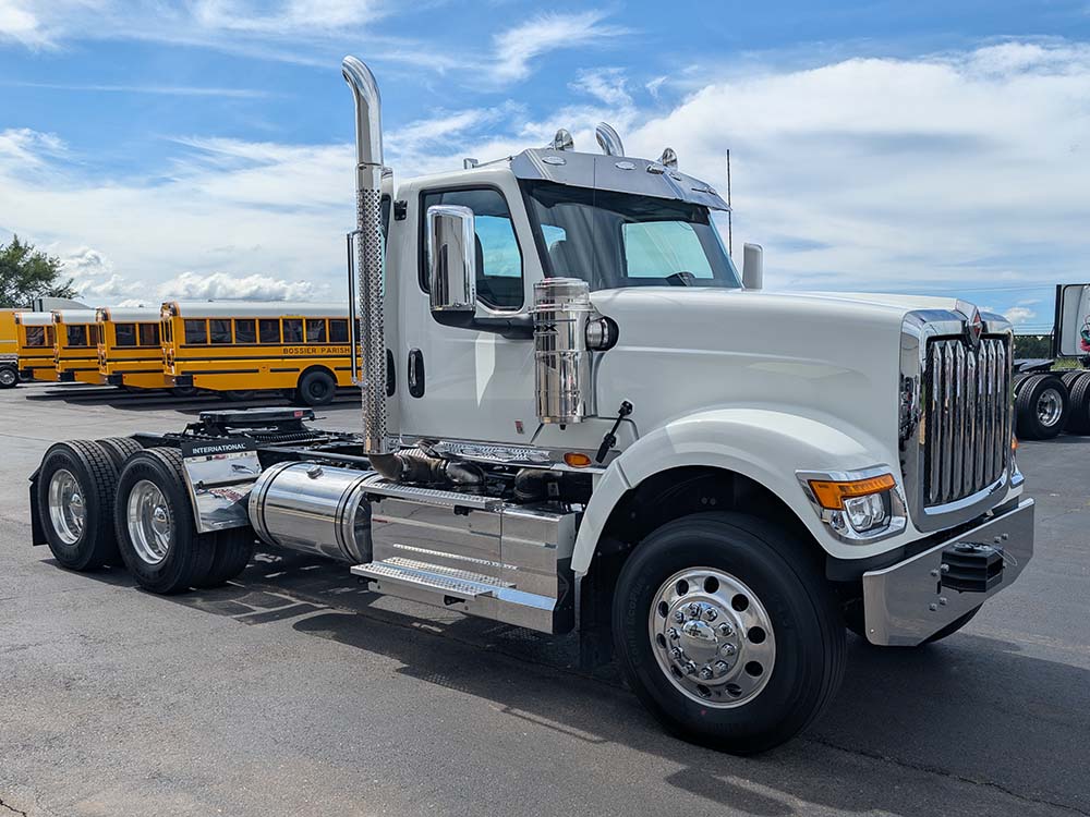 2027 INTERNATIONAL HX - S13 (VN337049)_0002_PXL_20260527_204707825 2027 INTERNATIONAL HX - S13 (VN337049)_0002_PXL_20260527_204707825