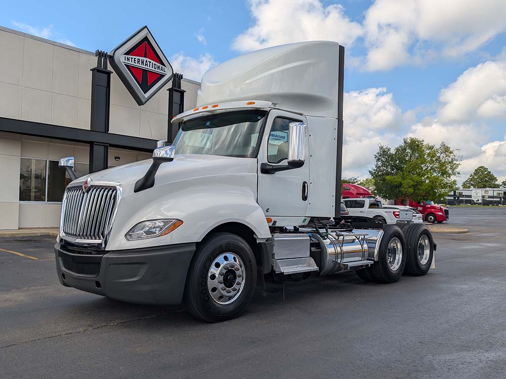 2019 INTERNATIONAL LT | KN527641 2019 INTERNATIONAL LT | KN527641 - image 1 of 6