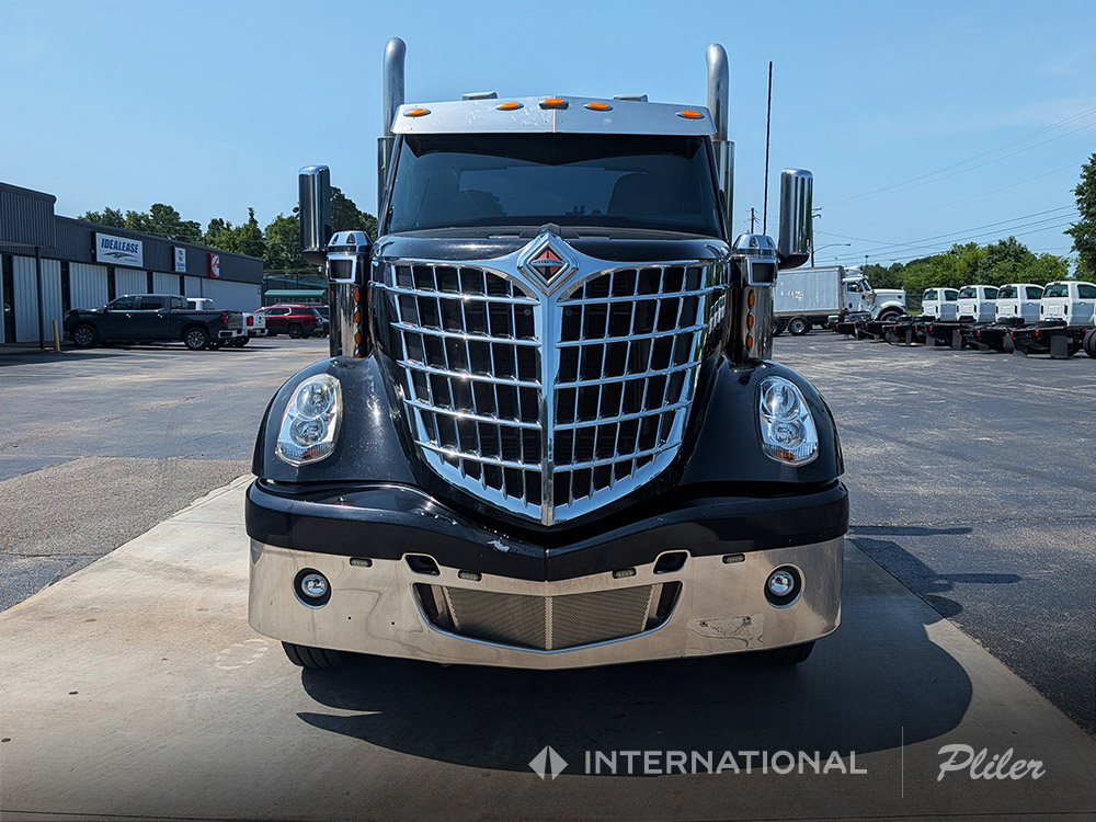 2019 INTERNATIONAL LONESTAR | KN538367 2019 INTERNATIONAL LONESTAR | KN538367 - image 2 of 6