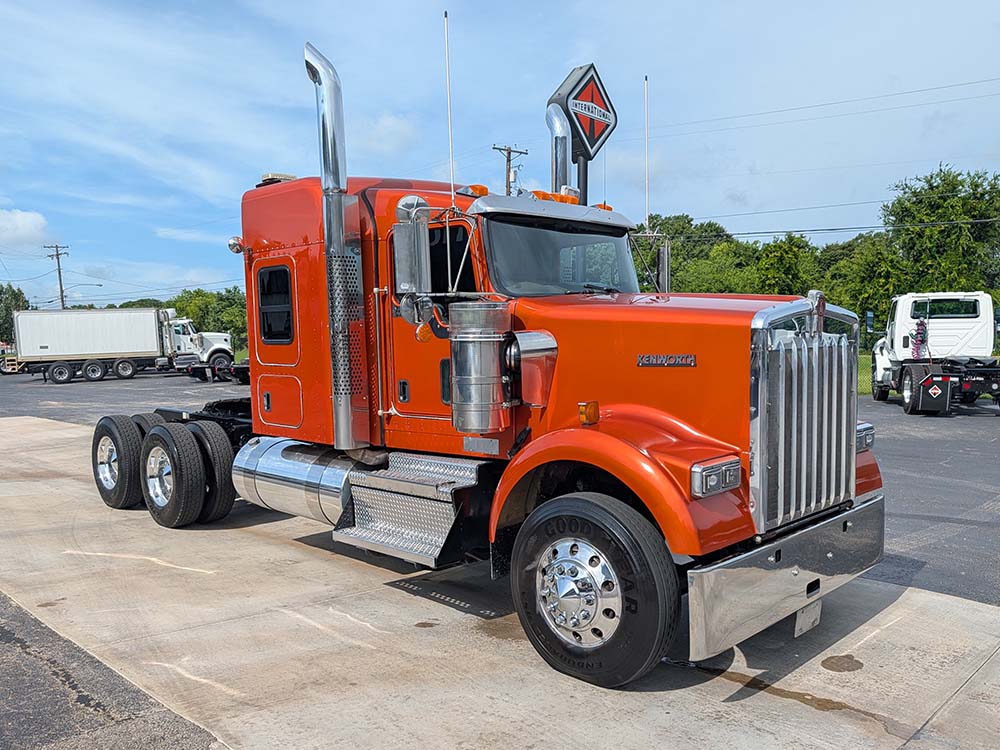 2019 KENWORTH W900 Sleeper Truck | KJ946690 2019 KENWORTH W900 Sleeper Truck | KJ946690 - image 3 of 6