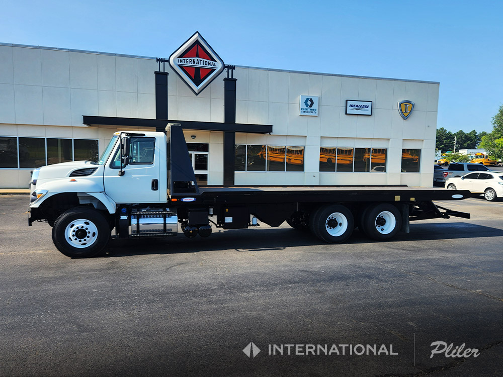 2018 INTERNATIONAL WORKSTAR 7400 Rollback | JL579597 2018 INTERNATIONAL WORKSTAR 7400 Rollback | JL579597 - image 2 of 6
