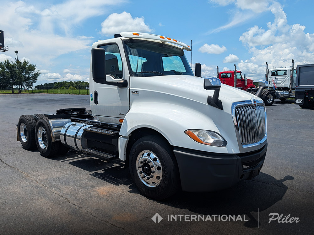 2019 INTERNATIONAL LT | KL125500 2019 INTERNATIONAL LT | KL125500 - image 3 of 6