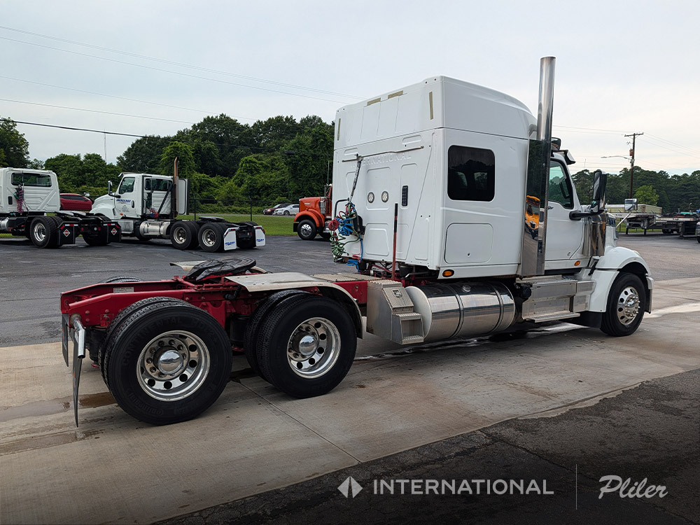 2020 INTERNATIONAL LONESTAR Sleeper | LN095385 2020 INTERNATIONAL LONESTAR Sleeper | LN095385 - image 5 of 6