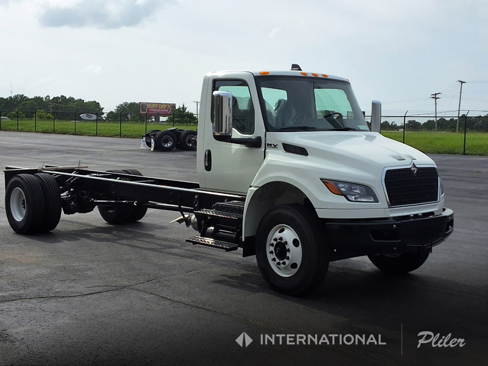 2027 INTERNATIONAL MV Cab & Chassis | VS639939 2027 INTERNATIONAL MV Cab & Chassis | VS639939 - image 3 of 6