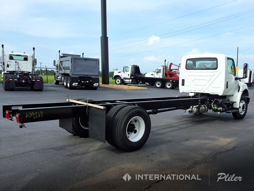 2027 INTERNATIONAL MV Cab & Chassis | VS639939 2027 INTERNATIONAL MV Cab & Chassis | VS639939 - image 5 of 6
