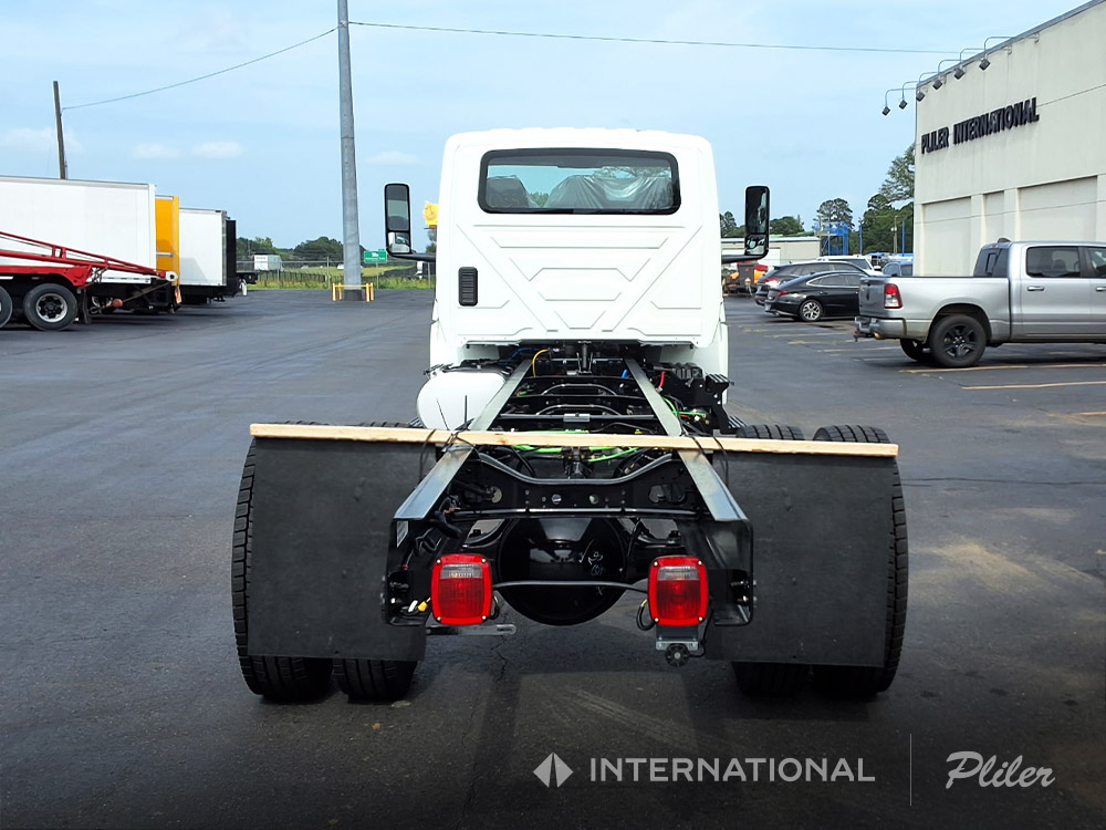 2027 INTERNATIONAL MV Cab & Chassis | VS639939 2027 INTERNATIONAL MV Cab & Chassis | VS639939 - image 6 of 6