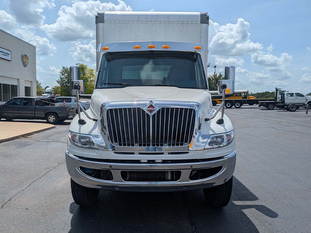 2020 INTERNATIONAL MV - Box Truck | LL421755 2020 INTERNATIONAL MV - Box Truck | LL421755 - image 2 of 6